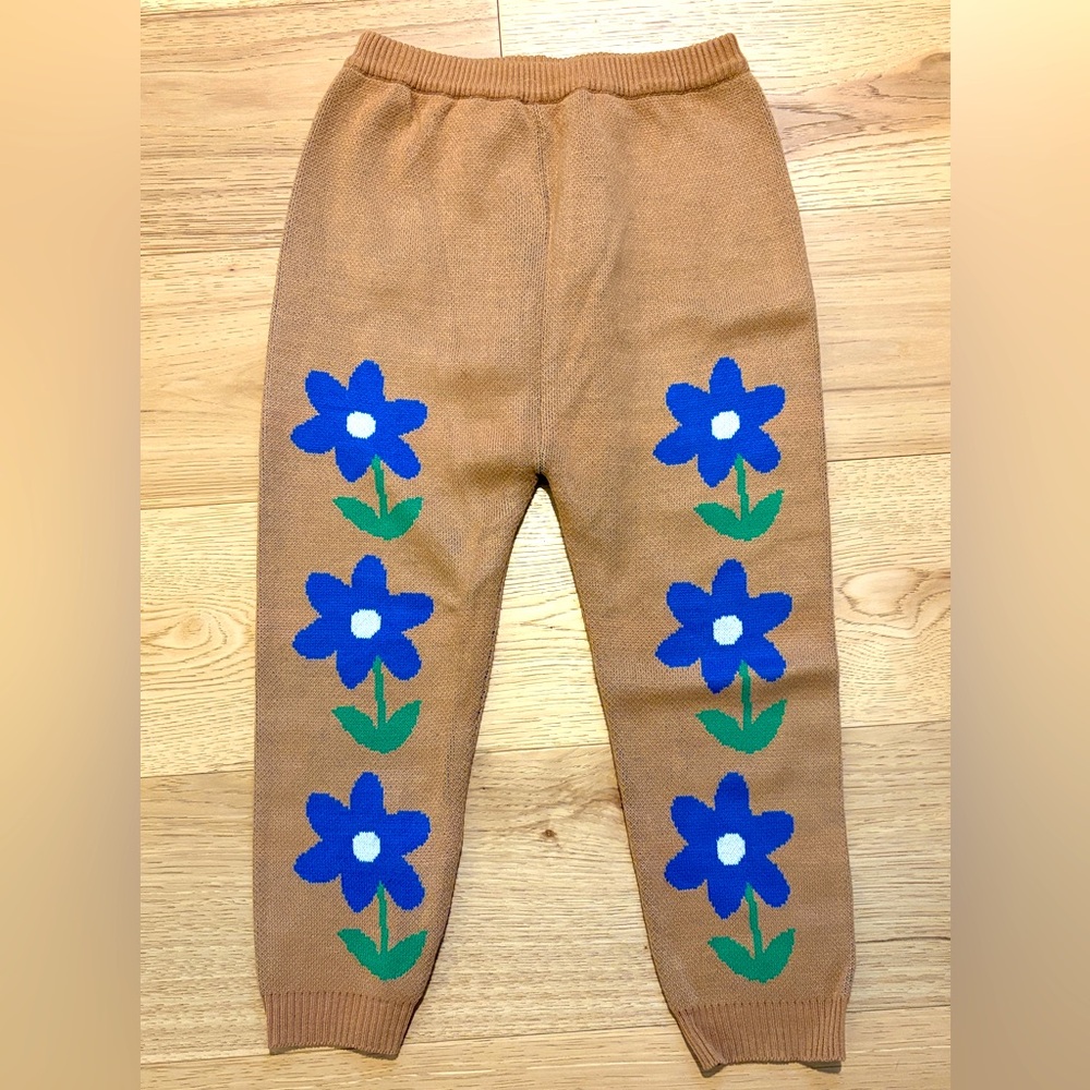 Flower motif knitted pants size 6-7y